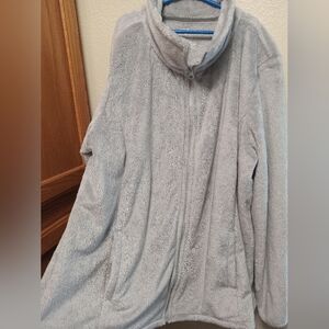 Made for life fuzzy sweater size xl